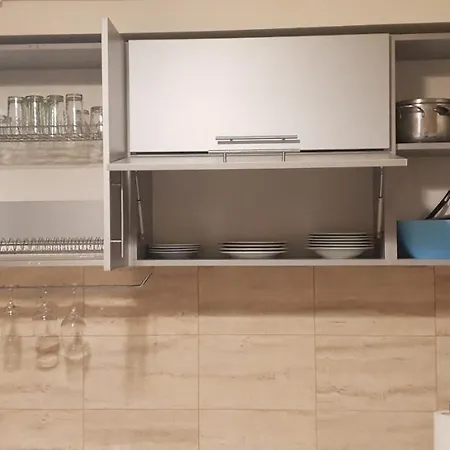 Modern & Elegant Apartment *